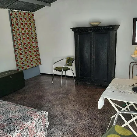 Vakantieboerderij La Balsa Farm stay Alquife